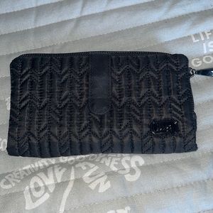 black lug wallet